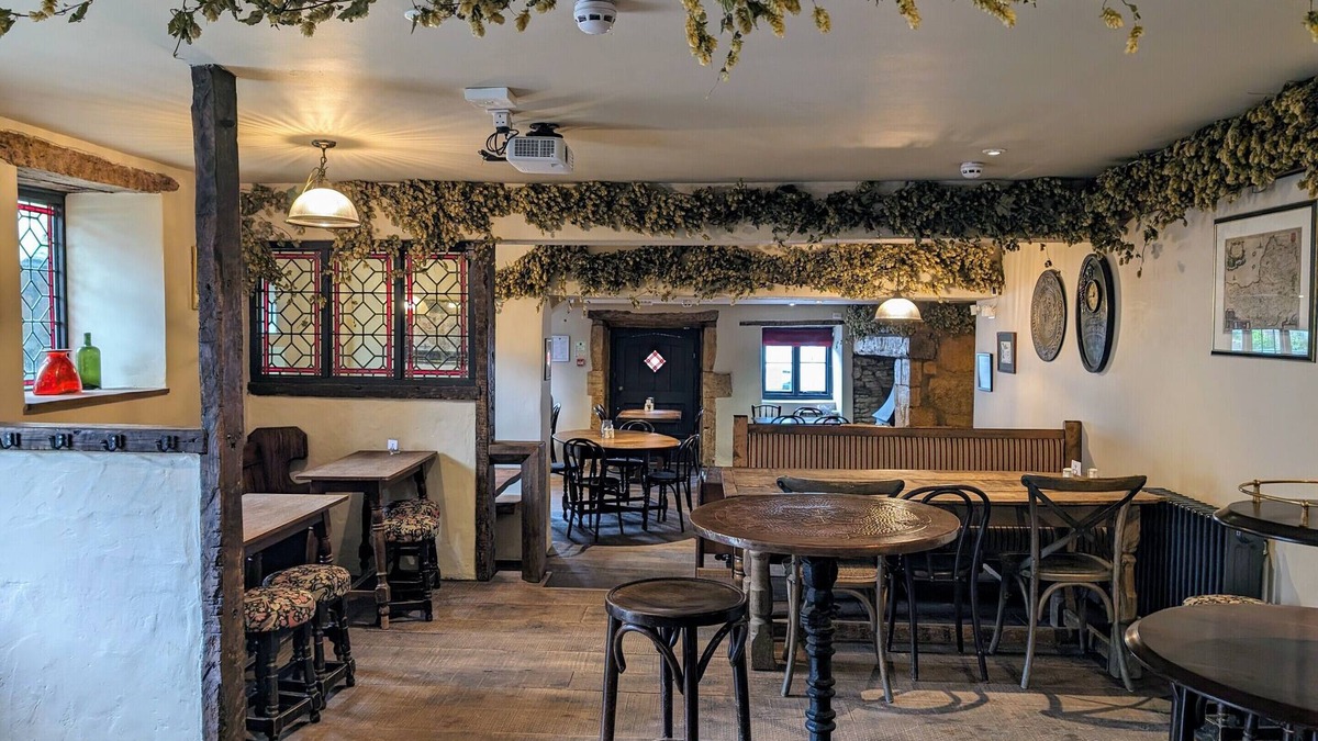 Brympton Hotel | The New Inn
