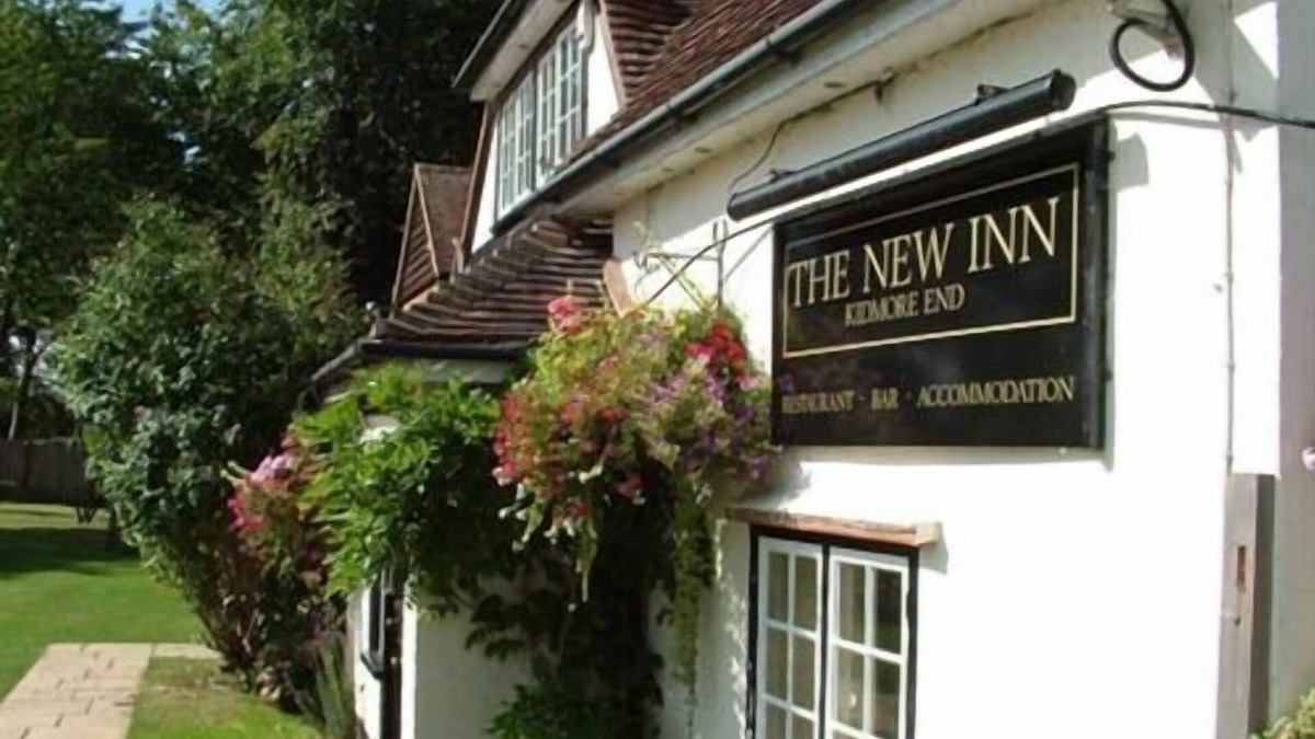 Kidmore End House | The New Inn - Kidmore End
