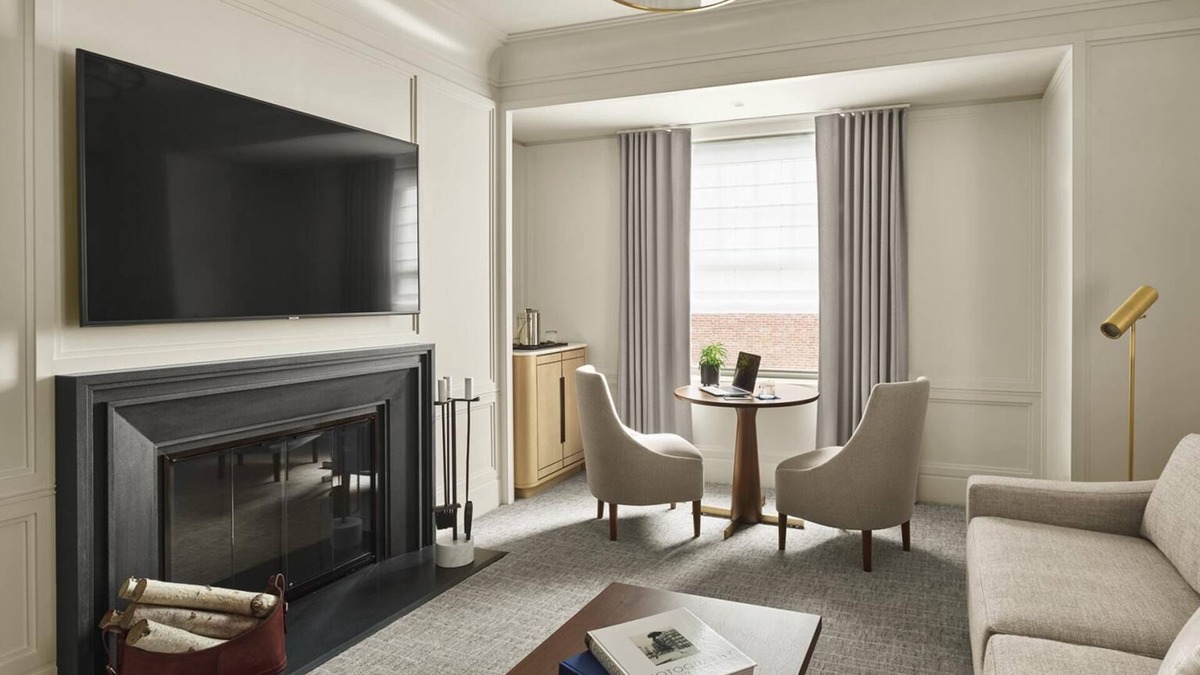Back Bay East Hotel | The Newbury Boston, 2 Classic Fireplace Suite!