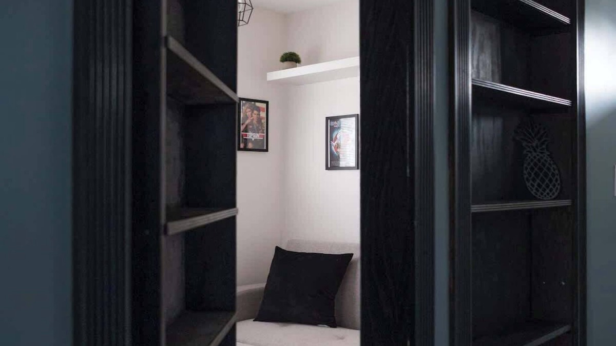 St. Catharines House | The Niagara Speakeasy! Secret theatre room