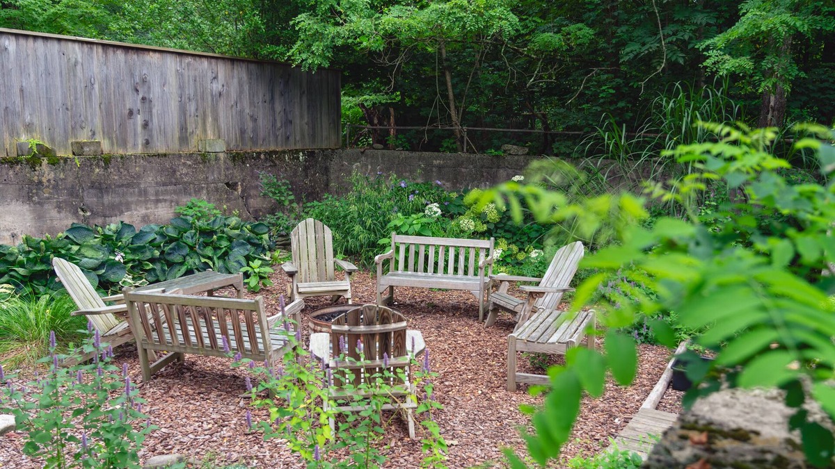 North Branch Hotel | The North Branch Inn