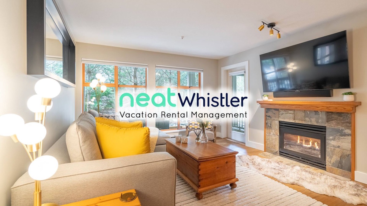 Whistler Cay Estates House | The North Star 1Bdr Townhouse w'Pool&Hot tub