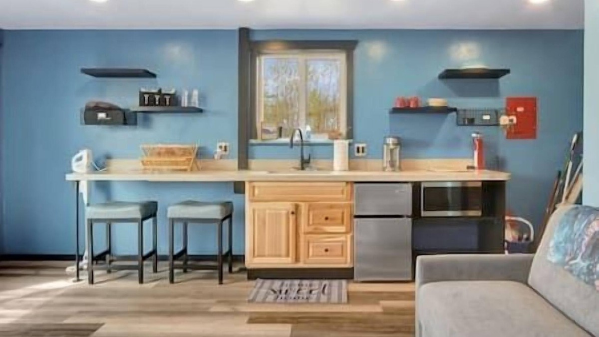 Houston House | The Northern Lights Oasis