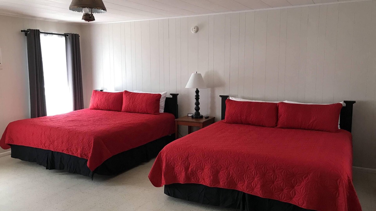 Barksdale Cabin | The Nueces River Retreat - Room #5