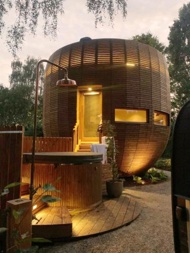 Neede Apartment | The Nutshell met hottub en sauna | 2 personen
