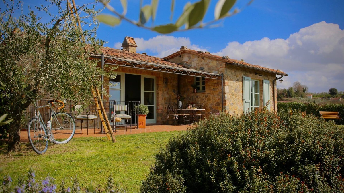 Torrita di Siena House | The Oak Tree House