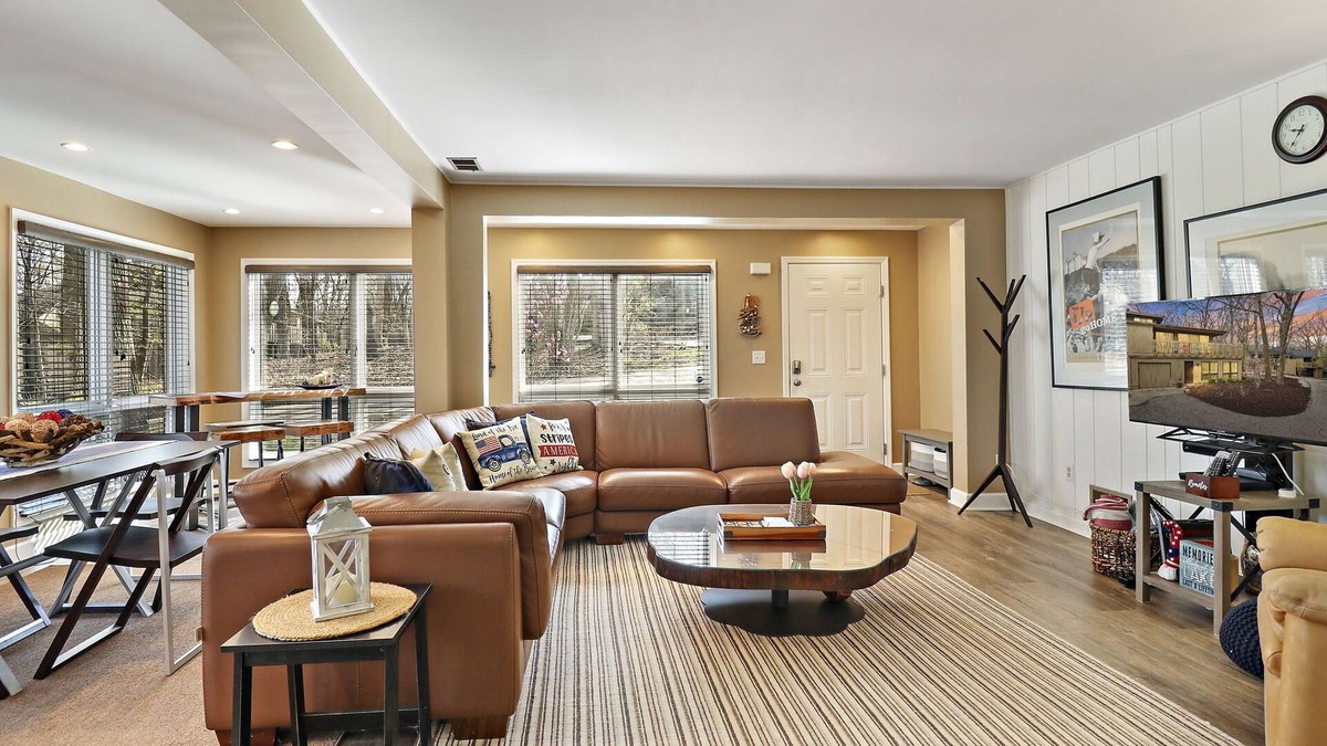 Fontana Condo | The Oaks Retreat |Abbey Springs Resort |Upper & Lower Living Rooms |Wraparound Deck |Pool |Beach