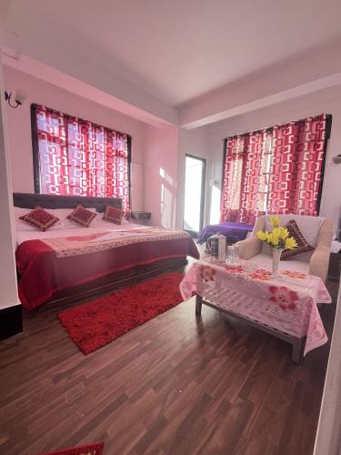 Gangtok Hotel | The Oasis Holiday Home & Restaurant