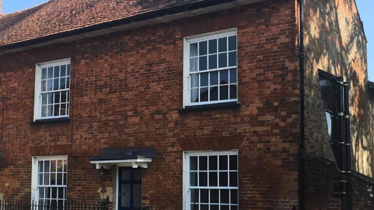 Marlborough Cottage | The Old Barn Marlborough - with games room in Marlborough