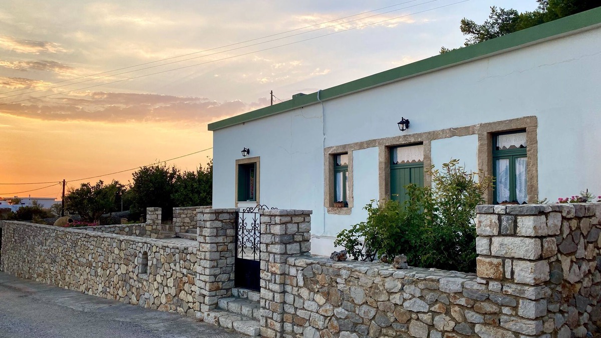 Kithira House | The Old Cafe at Myrtidia