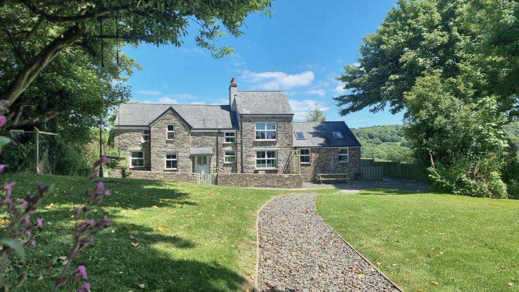 Saint Breward House | The Old Farmhouse