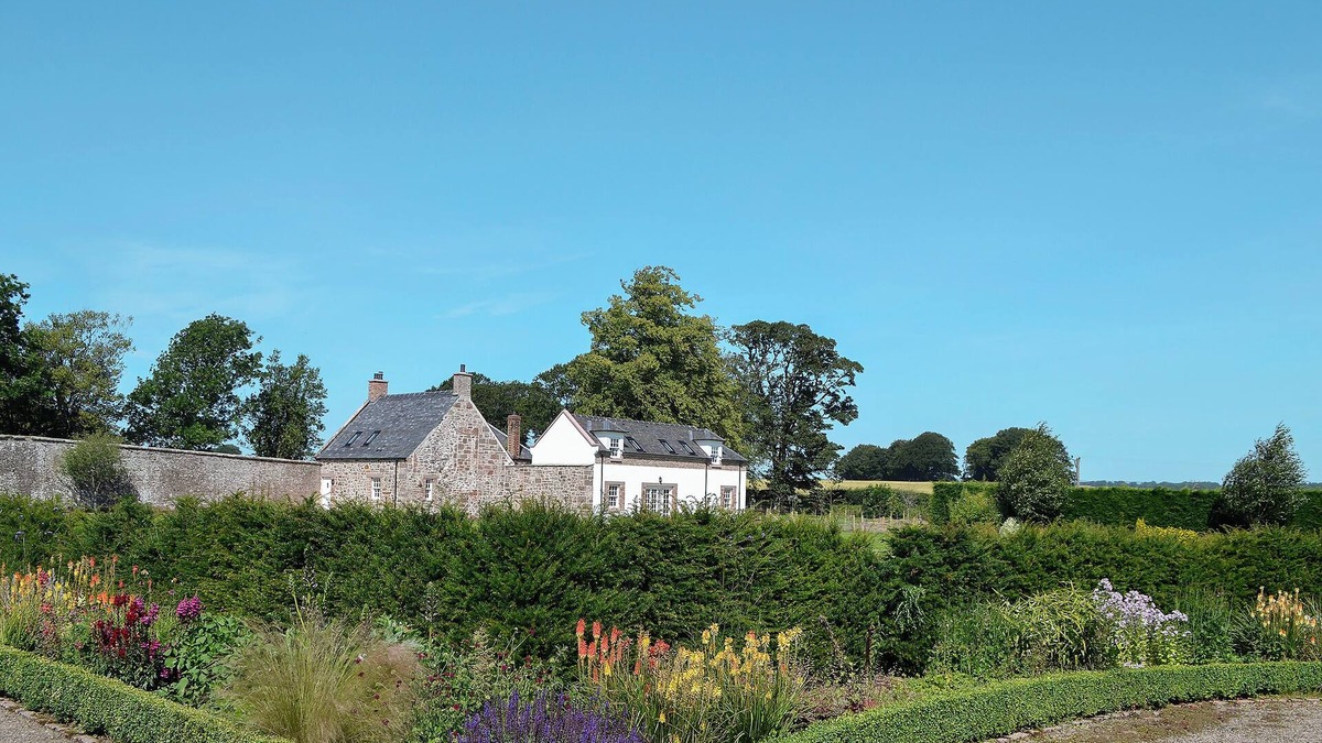 Montrose Cottage | The Old Gasworks Building