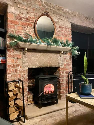 Cromford House | The Old Hat Shop