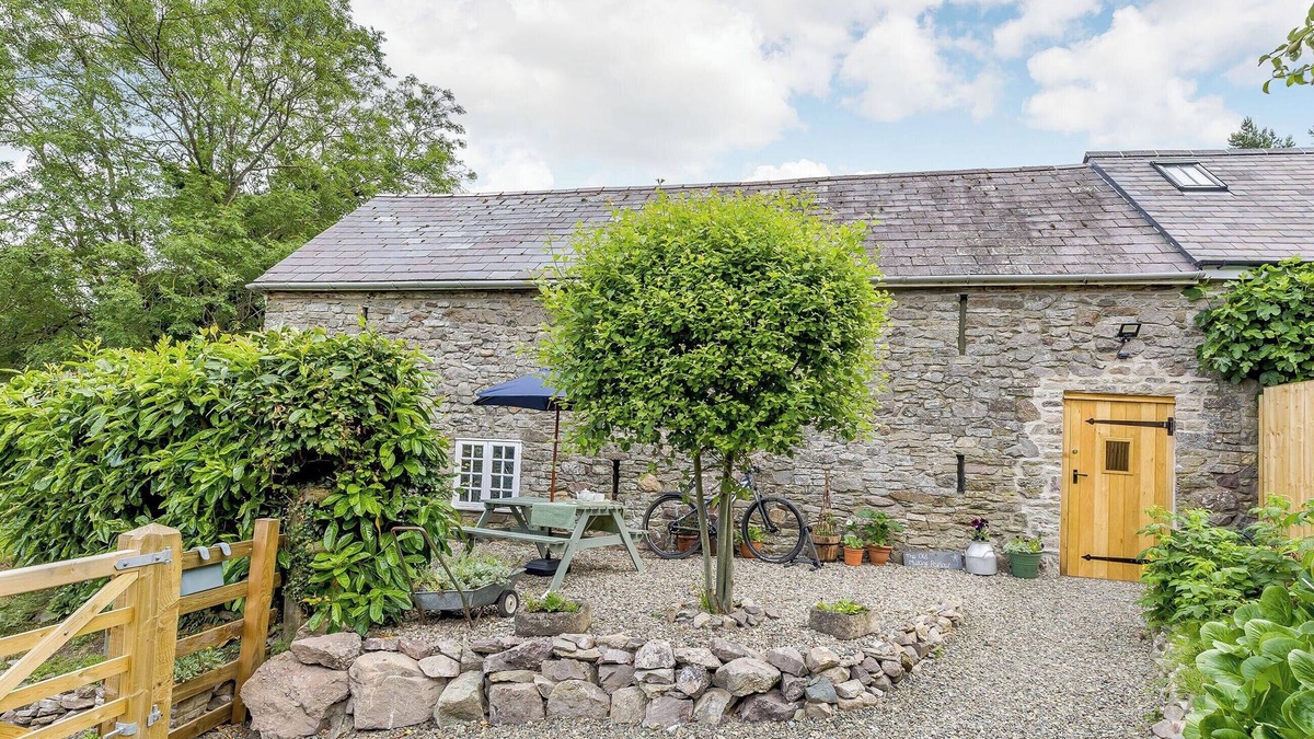 Lydbury North Cottage | The Old Milking Parlour