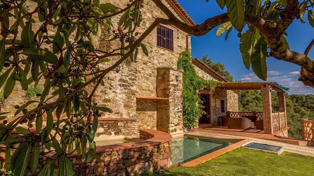Jabugo Villa | The Old Mill Jabugo - Four Bedroom Villa, Sleeps 8