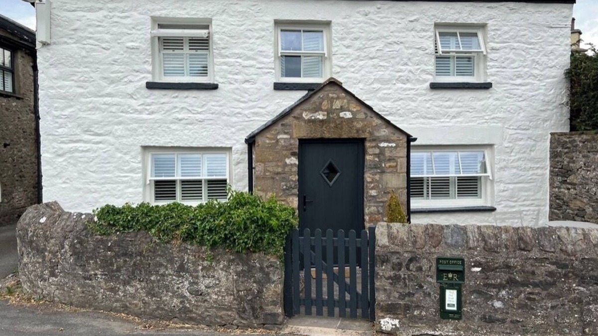 Barbon Cottage | The Old Post Office Barbon, Near Kirkby Lonsdale ,Stunning Two Bedroom Cottage.
