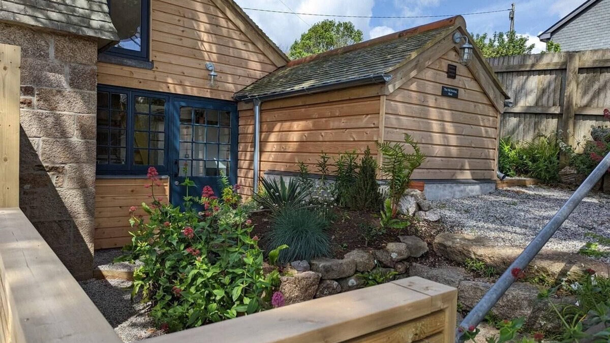 Lelant Apartment | The Old Potting Shed at Penquite