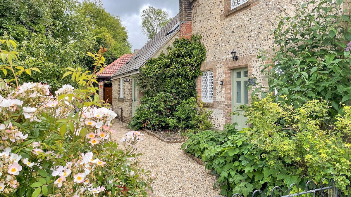 Dorchester Cottage | The Old School House