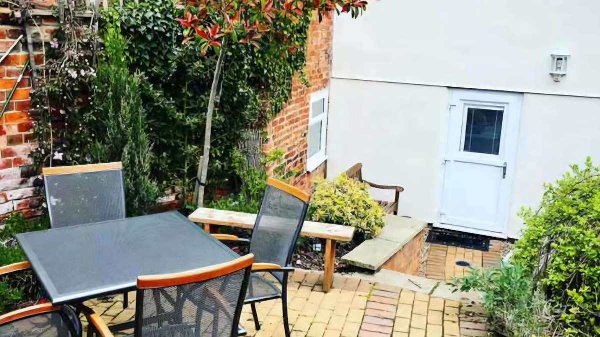 Ollerton Cottage | The Old Shop at Savile House - A cosy cottage with a story to tell