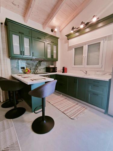 Vatos House | The Old Stables Apartment