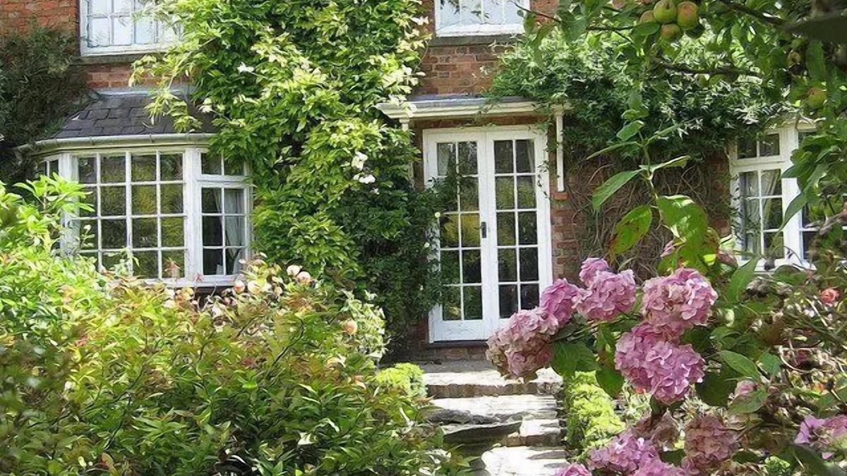 Burrough on the Hill House | The Old Stables