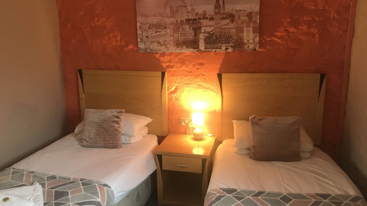 Hallatrow Hotel | The Old Station Inn