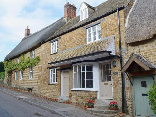 Hook Norton House | The Old Sweet Shop