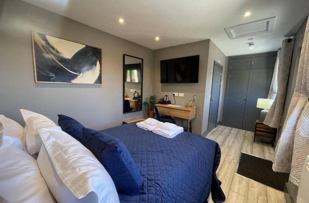 Yardley Gobion Hotel | The Old Talbot Rooms Milton Keynes