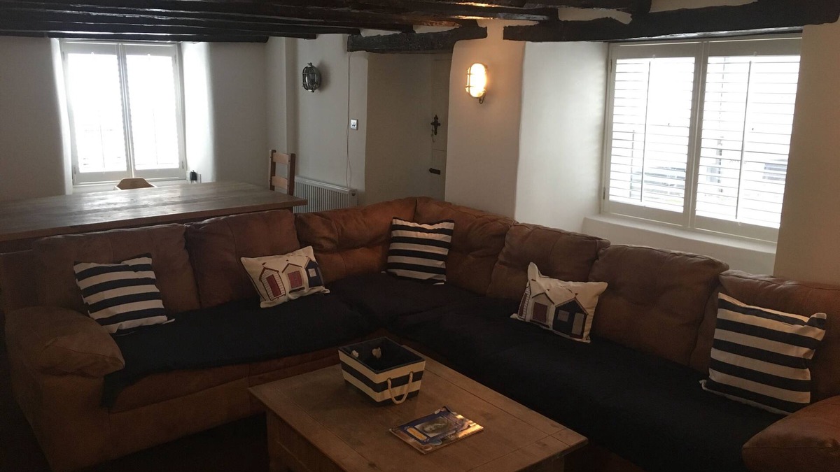 Looe Cottage | The Old Vicarage - a luxury seaside home steeped in Looe's history