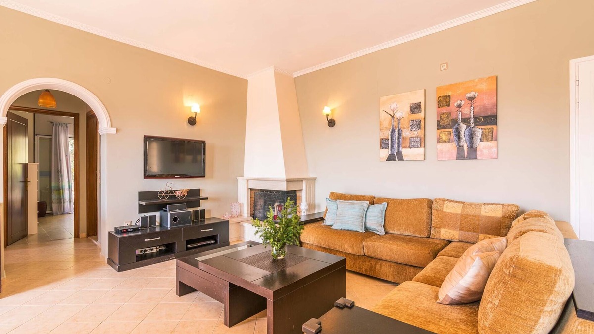 Spartylas House | The Olive Grove Cottage 2.5km from Ipsos