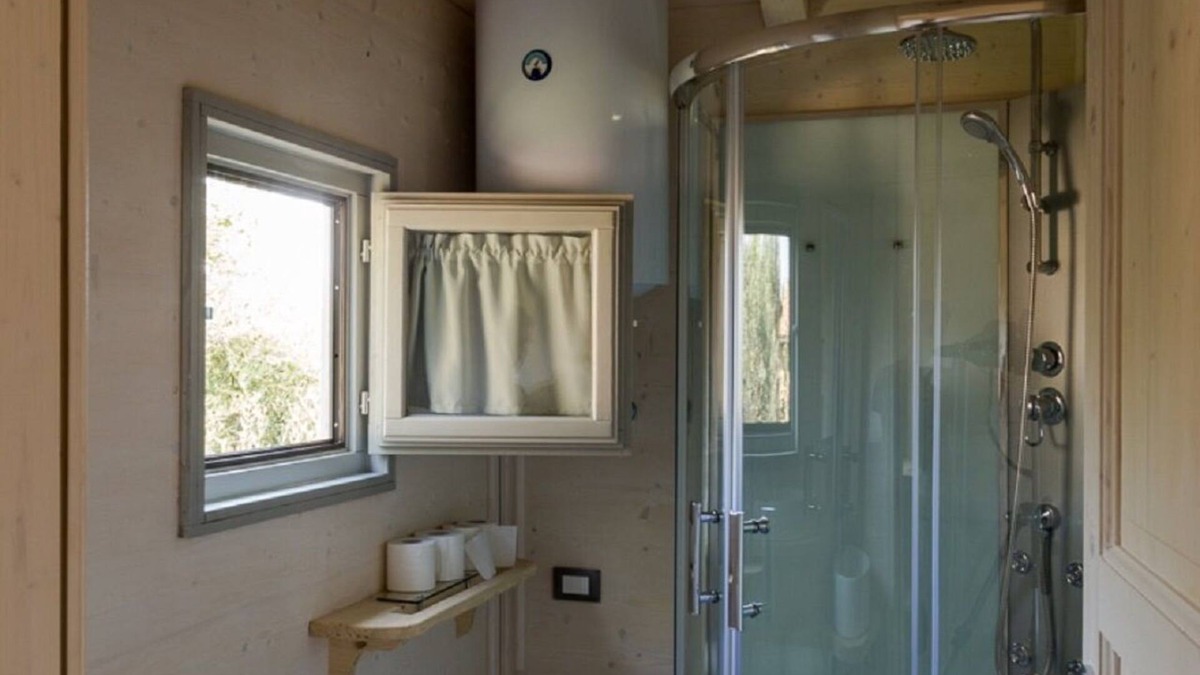 Marano Marchesato House | The "Olive Treehouse"