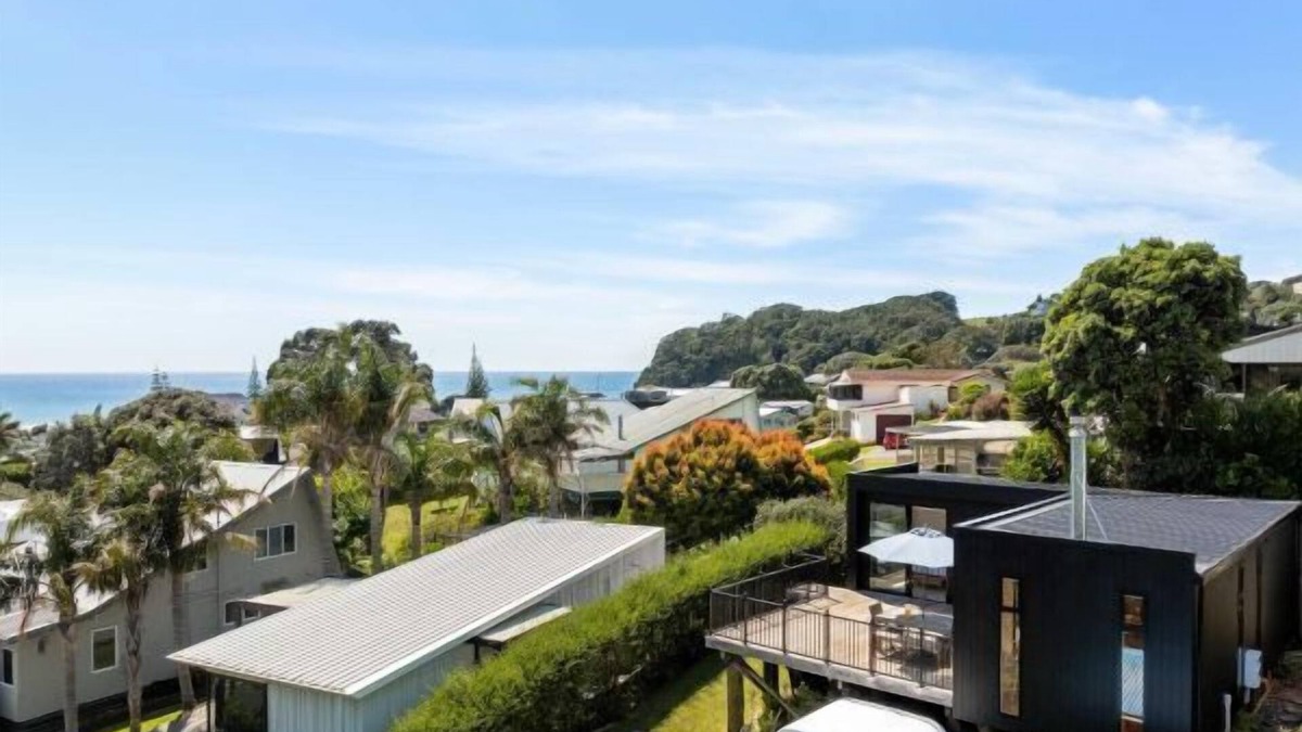 Onemana Cottage | The Onemana Nook - Onemana