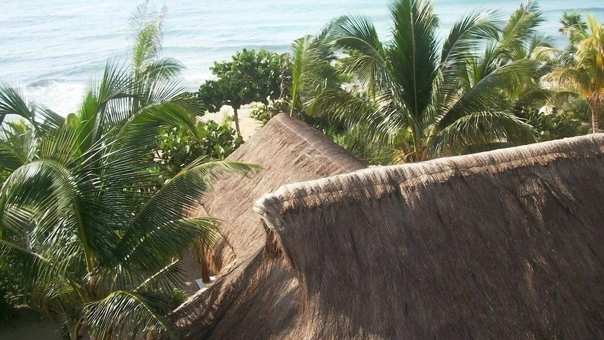 Akumal Villa | The only and most charming luxury beachfront cottage on the Riviera Maya