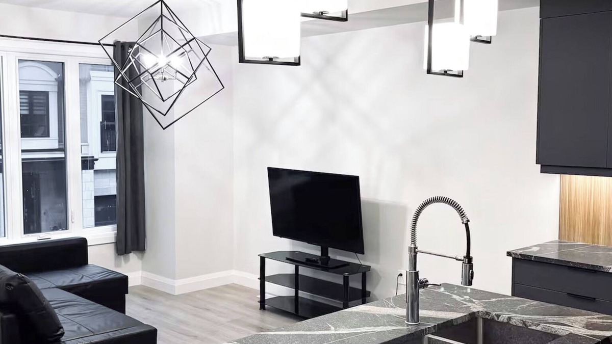 Cambridge House | The Onyx Modern Stay by Cambridge Mill