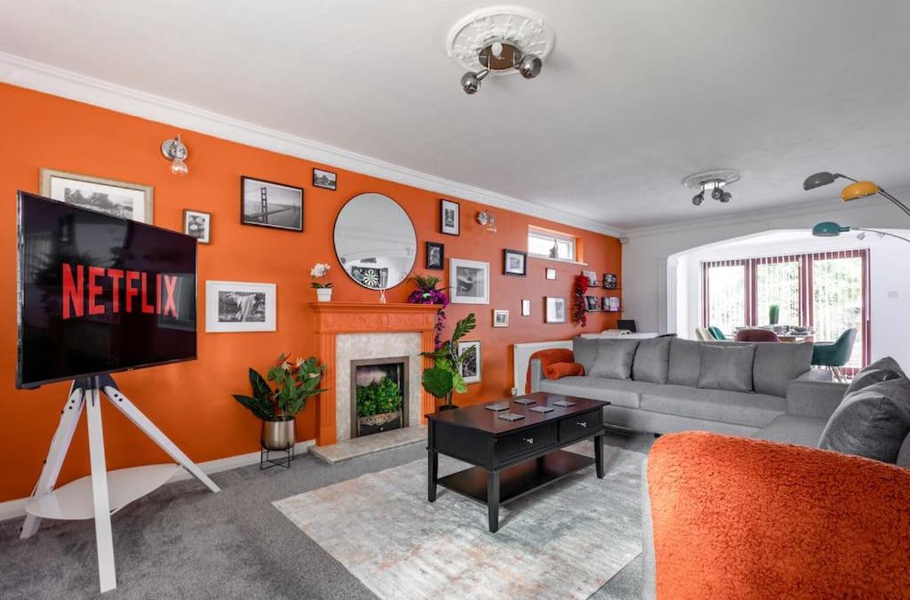 Basildon House | The Orange House Langdon Hills
