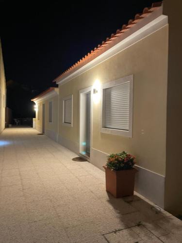 Alferrarede Villa | THE ORANGE TREE HOUSES - Frente by Live and Stay
