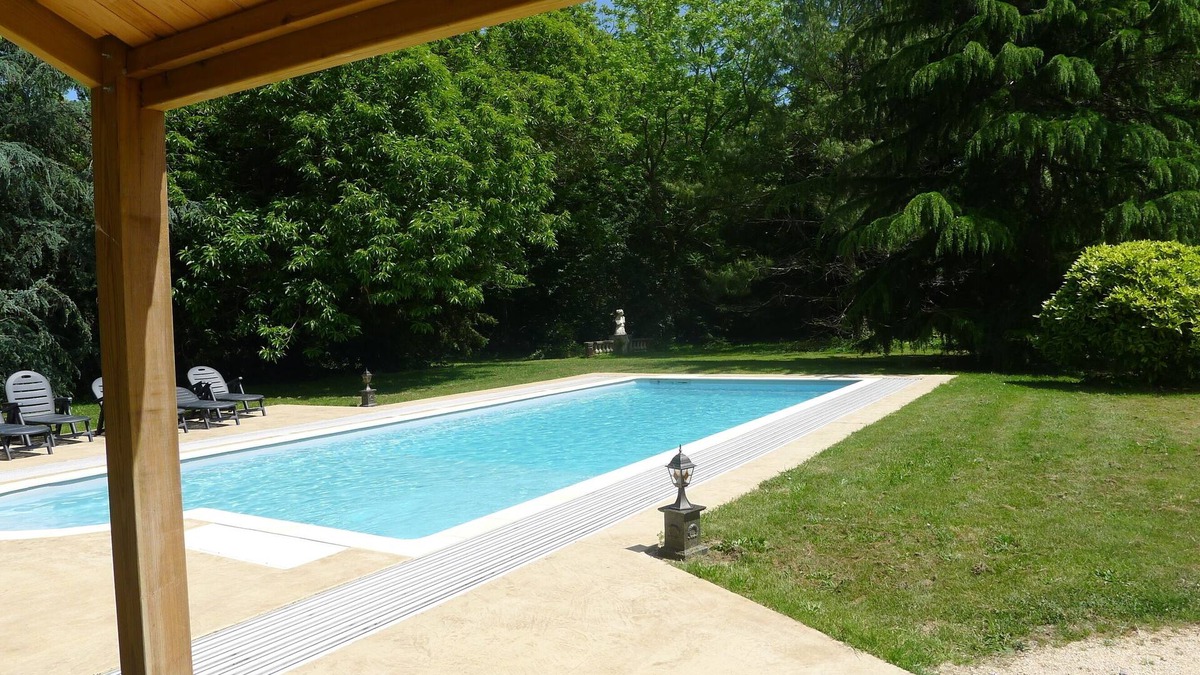 Le Tablier House | The Orangerie, with heated indoor pool, in beautiful countryside