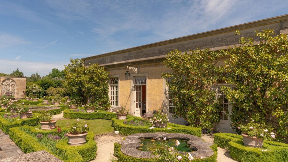 Biddestone House | The Orangery, Euridge - sleeps 4 guests in 2 bedrooms