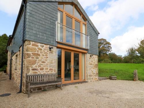 Mount House | The Orchard