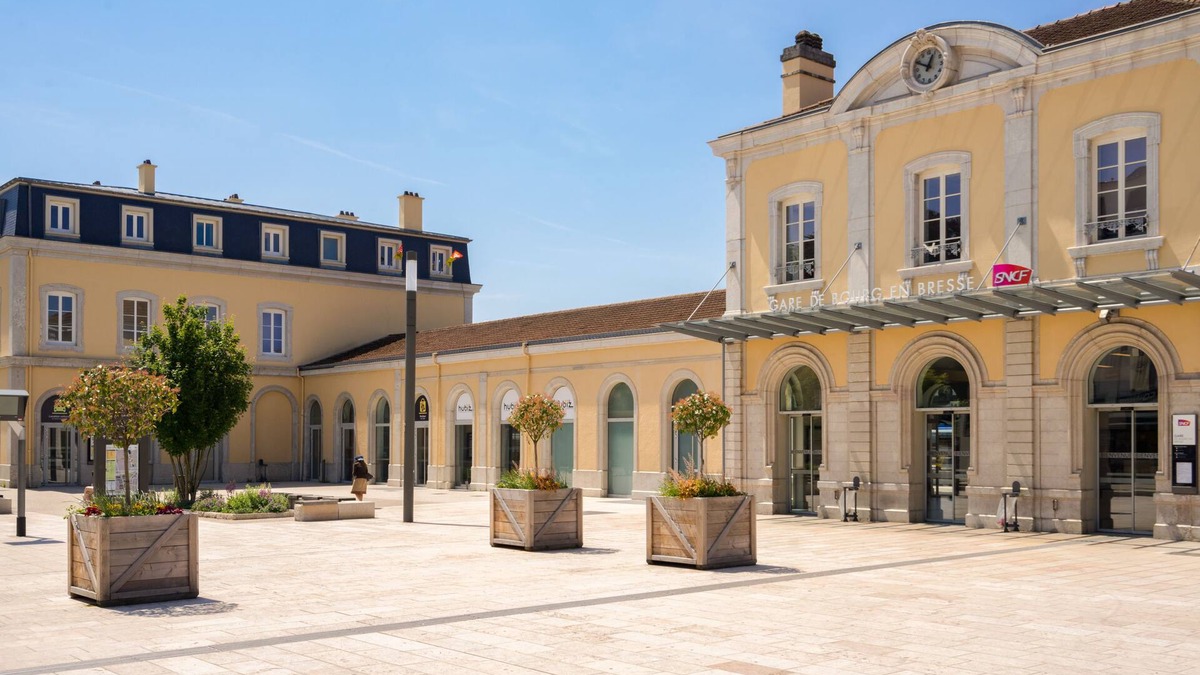Bourg-en-Bresse Hotel | The Originals Boutique, Hôtel Terminus