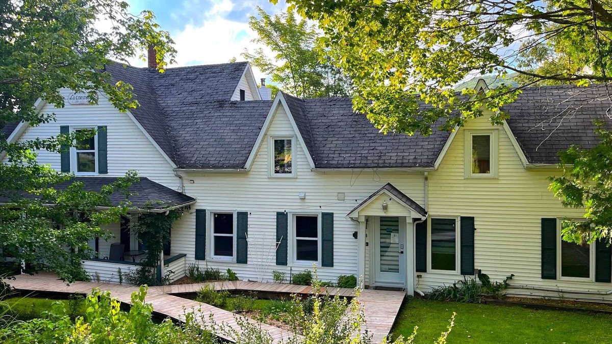 North Hatley Ski Chalet | The Orignal - Huge luxury cottage in North Hatley