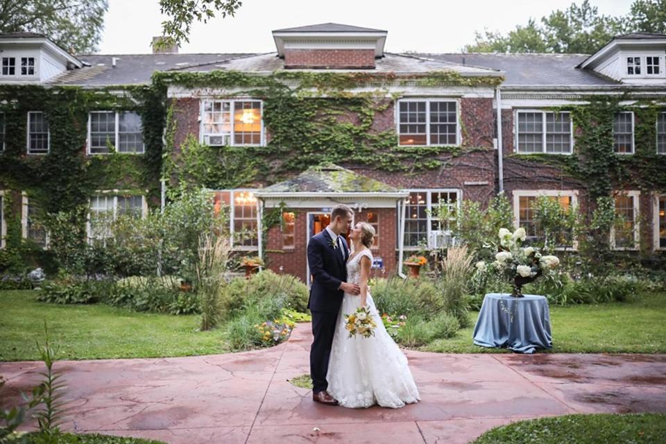 Stillwater Bed & Breakfast | The Outing Lodge