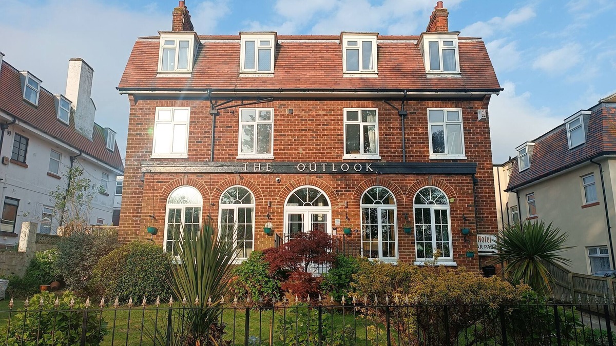 Scarborough Hotel | The Outlook