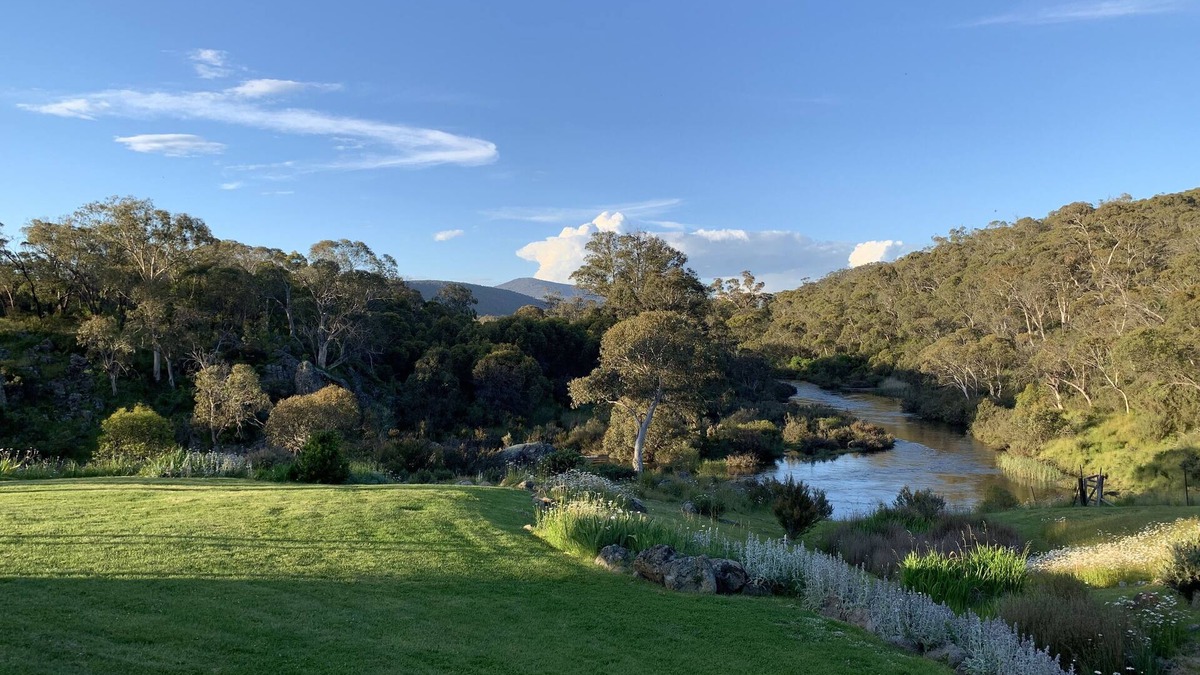Yaouk Cottage | The Outpost in the Snowy Mountains