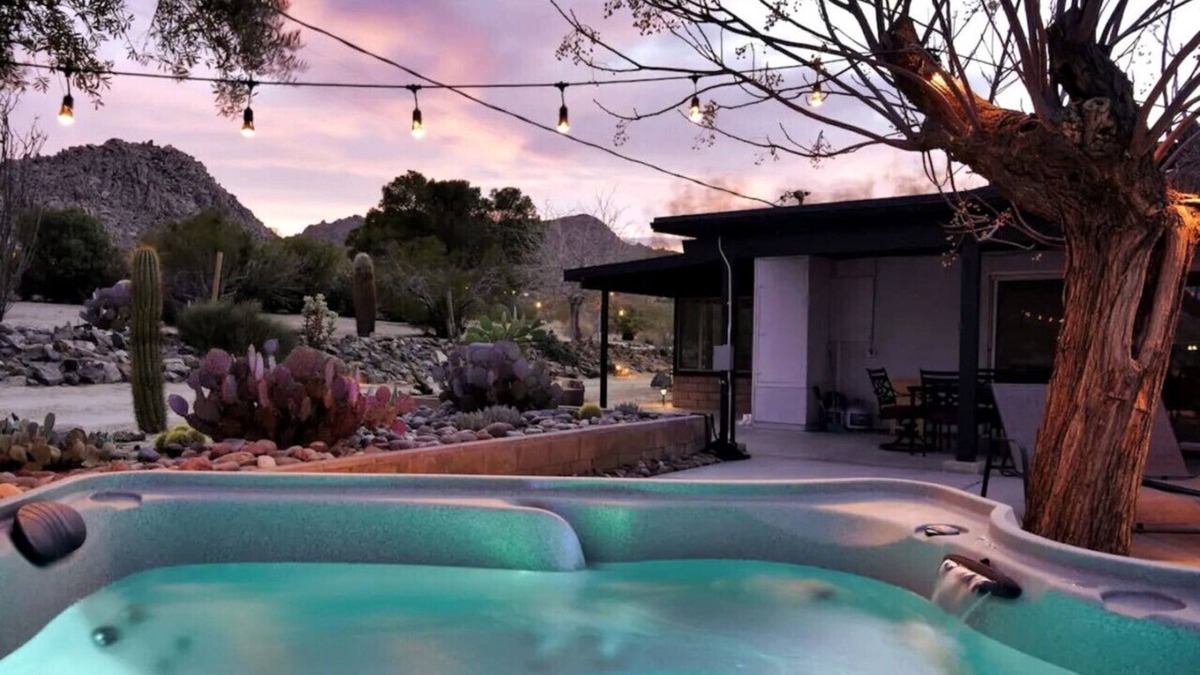 Panorama Heights House | The Outpost Joshua Tree: Hot Tub, GameRoom, JTNP