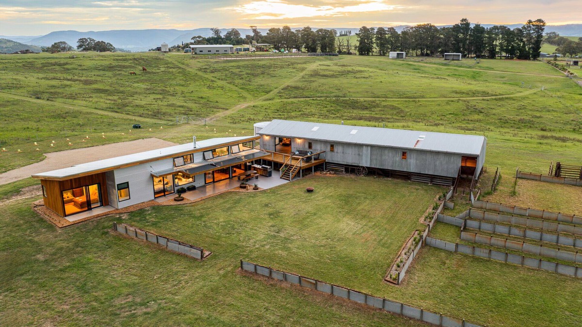 Kanimbla House | The Overflow; a unique blend of modern luxury and rural history