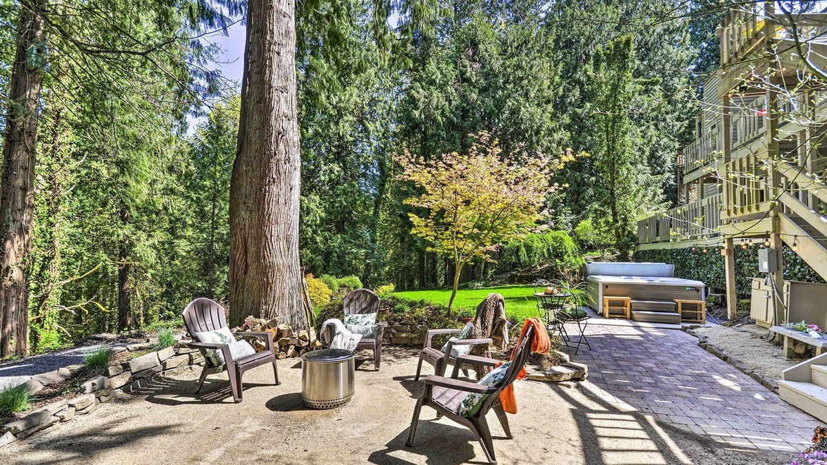 Pleasant Valley House | ‘The Owl’s Nest’ w/Hot Tub & Forest Views!
