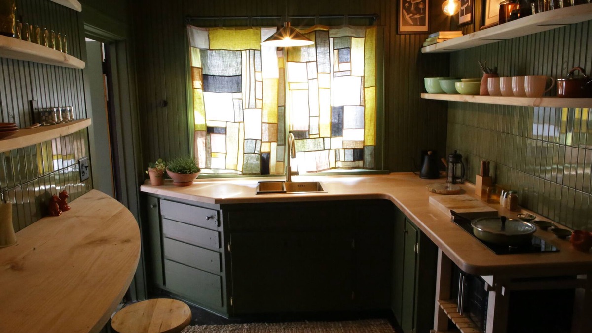 Eau Claire House | The Oxbow House: Dreamy Downtown Eau Claire Duplex