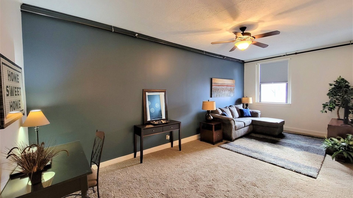 Fairbury Apartment | The Oxford 1BR apartment in historic downtown
