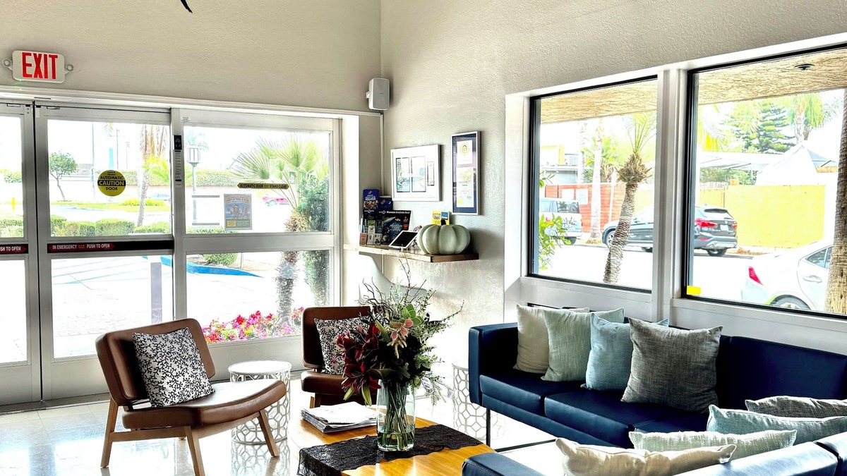 Old Towne Hotel | The Pacific Inn